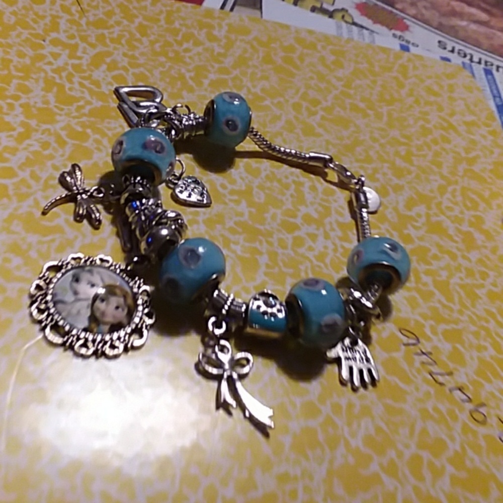 HANDMADE BRACELET - Picture 3 of 3